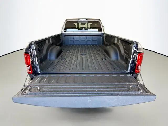 2026 Ram 3500 Tradesman Crew Cab 4x4 8' Box
