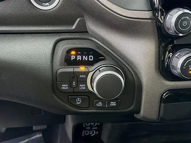 2026 Ram 1500 Warlock Crew Cab 4x4 57 Box