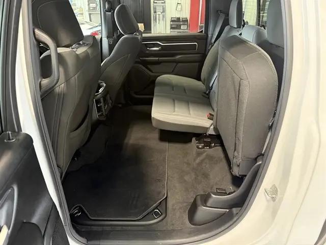 2024 Ram 1500 Big Horn Crew Cab 4x4 5'7" Box