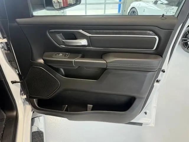 2024 Ram 1500 Big Horn Crew Cab 4x4 5'7" Box