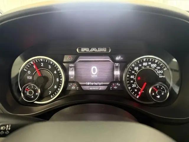 2024 Ram 1500 Big Horn Crew Cab 4x4 5'7" Box