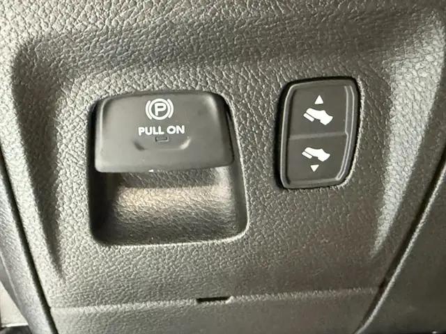 2024 Ram 1500 Big Horn Crew Cab 4x4 5'7" Box