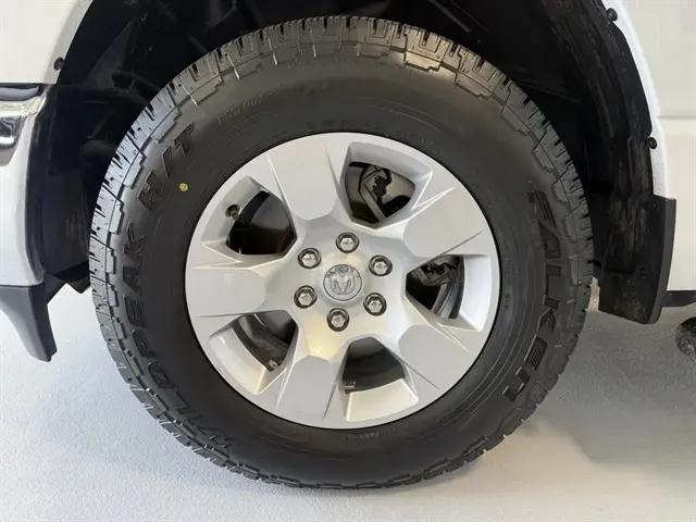 2024 Ram 1500 Big Horn Crew Cab 4x4 5'7" Box
