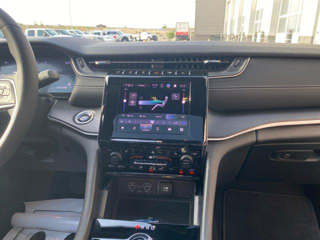 2025 Jeep Grand Cherokee Altitude X 4x4