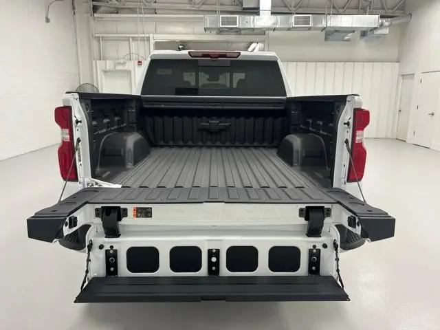 2026 Chevrolet Silverado 1500 4WD Crew Cab Short Bed LTZ