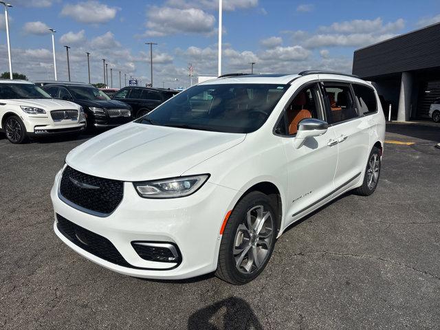2024 Chrysler Pacifica Pinnacle AWD