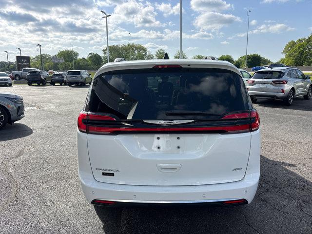 2024 Chrysler Pacifica Pinnacle AWD