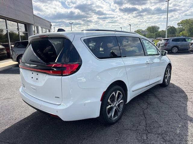 2024 Chrysler Pacifica Pinnacle AWD