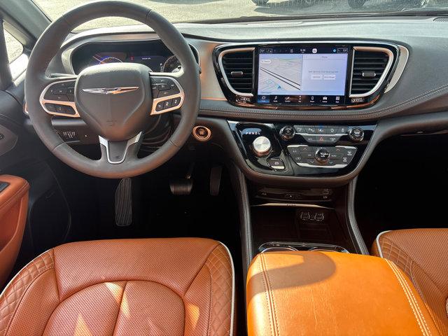 2024 Chrysler Pacifica Pinnacle AWD
