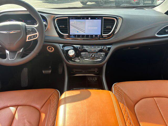 2024 Chrysler Pacifica Pinnacle AWD