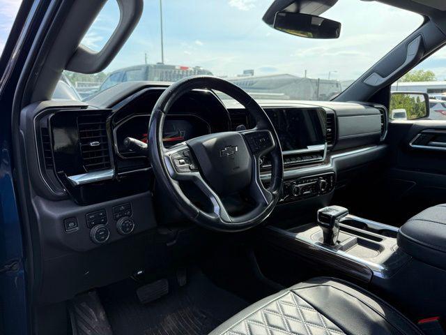 2023 Chevrolet Silverado 1500 4WD Crew Cab Short Bed RST