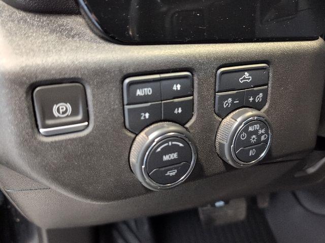 2023 Chevrolet Silverado 1500 4WD Crew Cab Short Bed RST