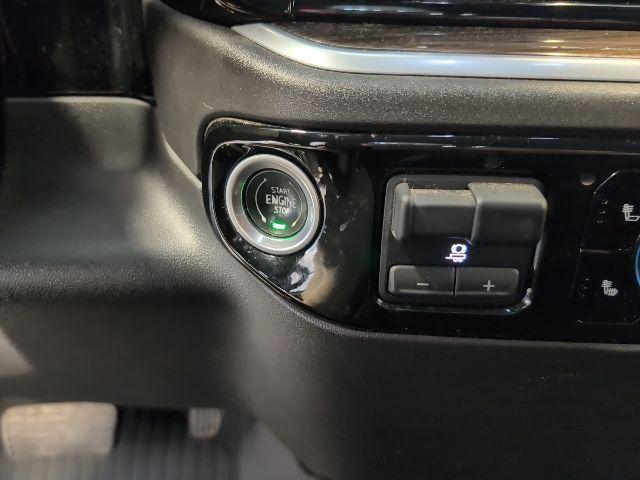 2023 Chevrolet Silverado 1500 4WD Crew Cab Short Bed RST