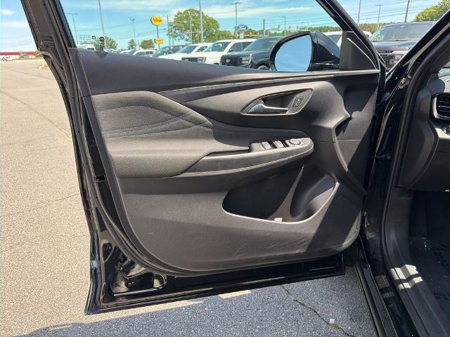 2025 Buick NV Sport Touring FWD