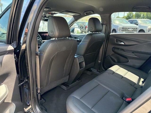 2025 Buick NV Sport Touring FWD