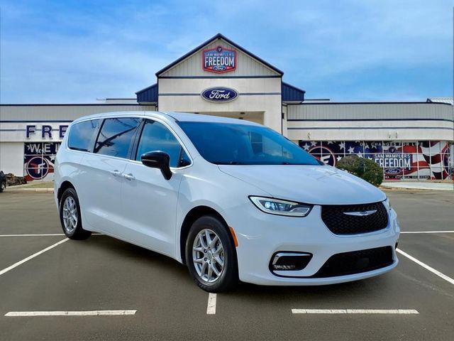 2024 Chrysler Pacifica Touring L for sale in Mcalester, OK