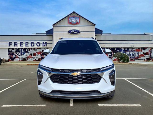 2025 Chevrolet Trax FWD LT