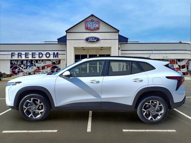 2025 Chevrolet Trax FWD LT