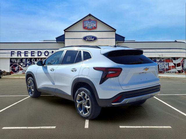 2025 Chevrolet Trax FWD LT