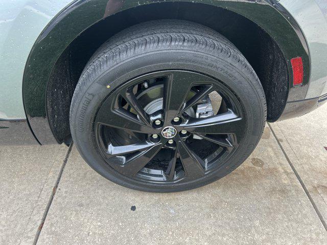 2023 Buick Envision Essence FWD
