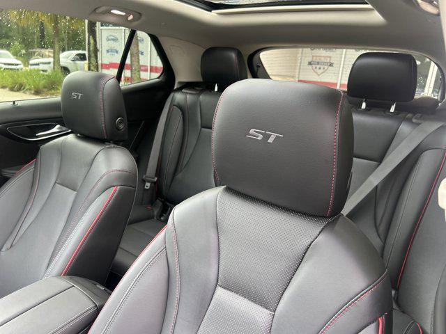 2023 Buick Envision Essence FWD
