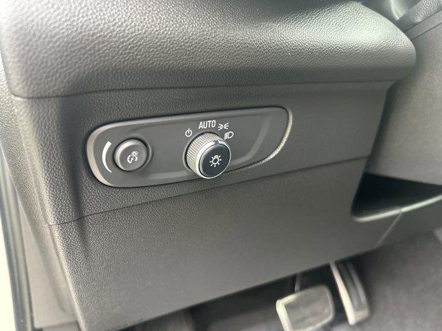 2023 Buick Envision Essence FWD