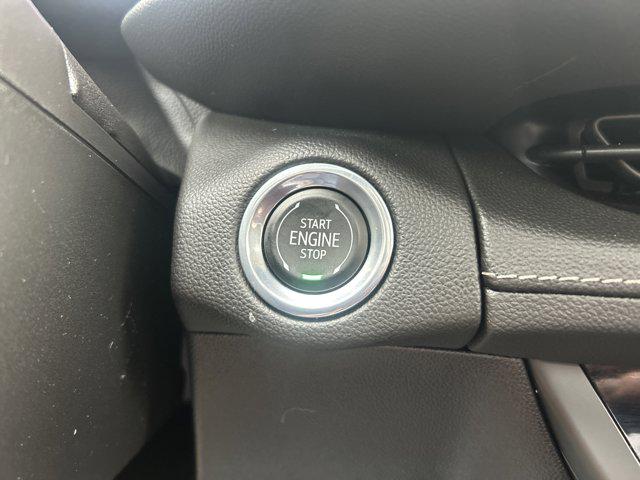 2023 Buick Envision Essence FWD