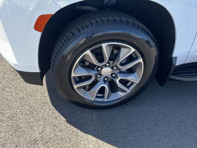 2022 Chevrolet Suburban 4WD LT