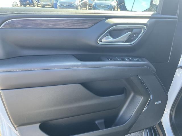 2022 Chevrolet Suburban 4WD LT