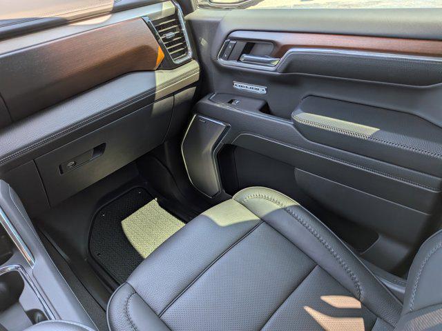 2024 GMC Sierra 1500 4WD Crew Cab Short Box Denali