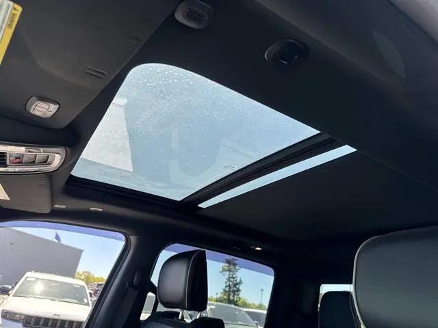 2021 Ram 1500 Laramie Crew Cab 4x4 5'7" Box
