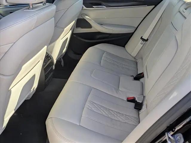 2023 BMW M5 i xDrive