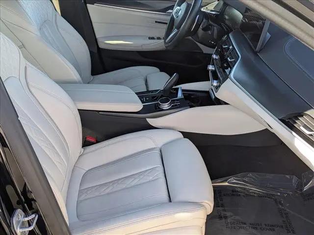 2023 BMW M5 i xDrive