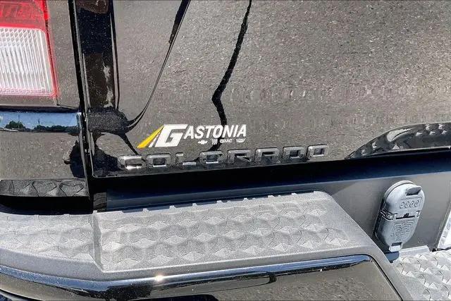 2023 Chevrolet Colorado 4WD Crew Cab Short Box Trail Boss