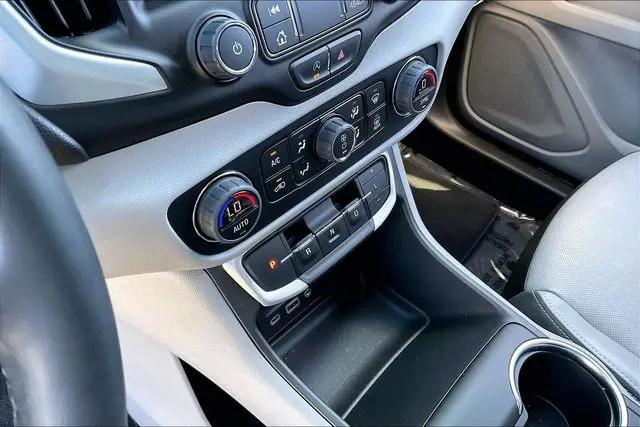 2023 GMC Terrain FWD SLT