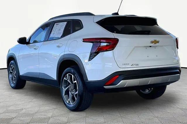 2025 Chevrolet Trax FWD LT