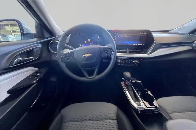 2025 Chevrolet Trax FWD LT