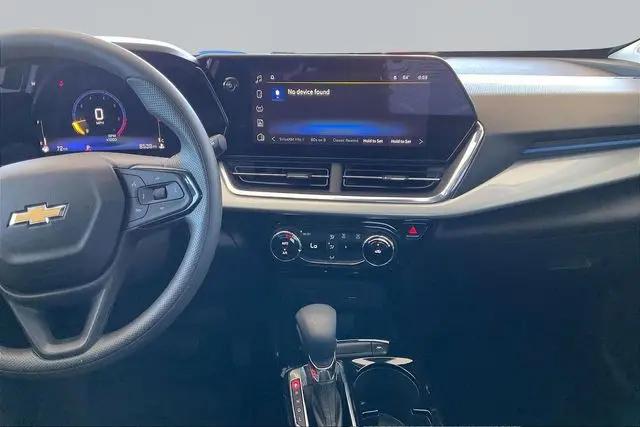 2025 Chevrolet Trax FWD LT
