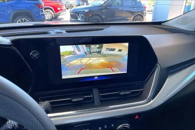 2025 Chevrolet Trax FWD LT