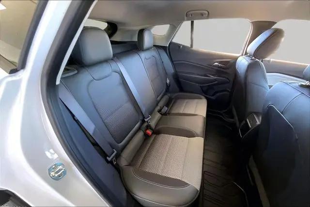 2025 Chevrolet Trax FWD LT