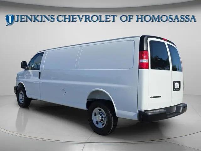 2026 Chevrolet Express Cargo Van 2500 Extended Wheelbase, WT, RWD
