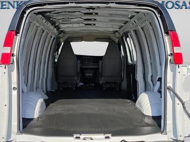 2026 Chevrolet Express Cargo Van 2500 Extended Wheelbase, WT, RWD