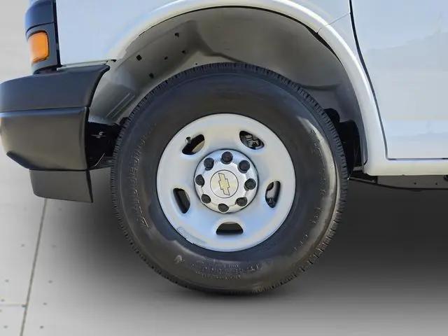 2026 Chevrolet Express Cargo Van 2500 Extended Wheelbase, WT, RWD