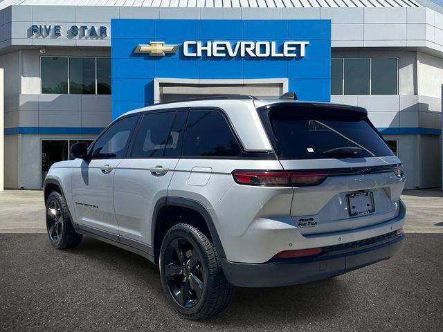 2022 Jeep Grand Cherokee Altitude 4x4