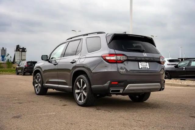 2025 Honda Pilot Touring