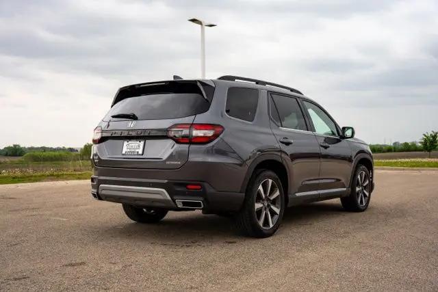 2025 Honda Pilot Touring
