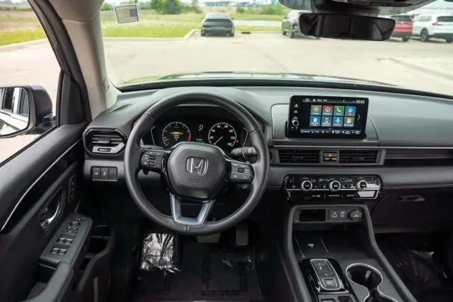 2025 Honda Pilot Touring