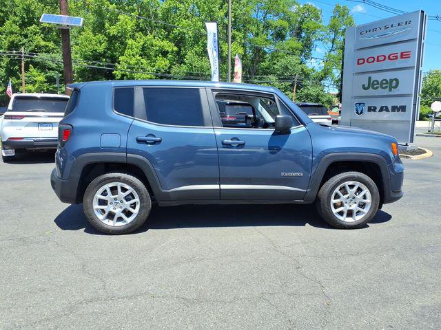 2023 Jeep Renegade Latitude 4x4 2023 Jeep Renegade Latitude 4x4