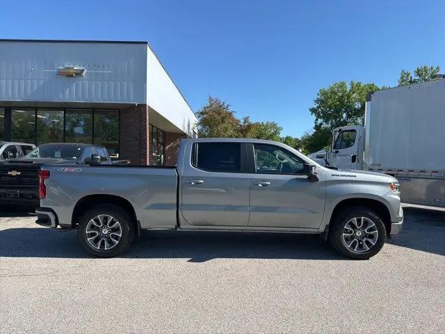 2026 Chevrolet Silverado 1500 4WD Crew Cab Standard Bed RST