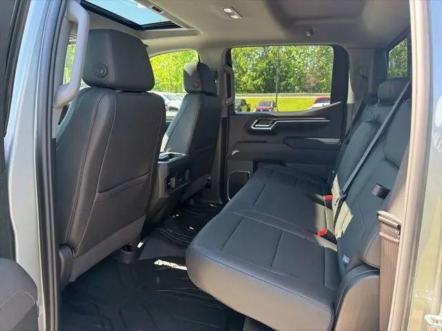 2026 Chevrolet Silverado 1500 4WD Crew Cab Standard Bed RST